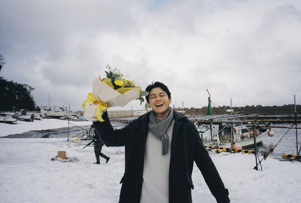 眞栄田郷敦、達成感伝わるクランクアップ時のオフショット