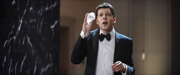 イリュージョニスト集団“フォー・ホースメン”が華麗な強奪劇を繰り広げる「グランド・イリュージョン」シリーズ