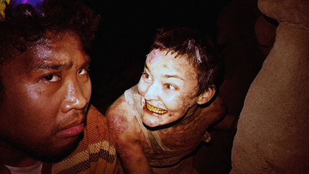 ジャンル映画専門の配信サービス「Shudder」の看板タイトルとして世界中のホラーファンを熱狂させている(画像は『V/H/S 99』より)