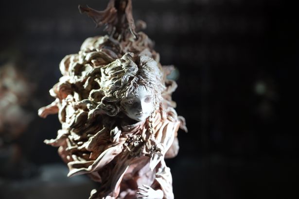 【写真を見る】『天使のたまご』の世界観が造形物に！新時代のアーティストEntei Ryuのファンアートがすごすぎる…