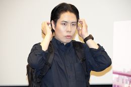 令和ロマン・くるま、「ヘソンです」と挨拶。会場を大いに盛り上げた