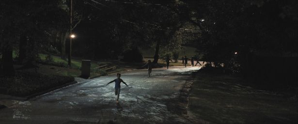 サマーシーズンに考察合戦が繰り広げられた『WEAPONS／ウェポンズ』