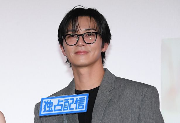 【写真を見る】「梨泰院クラス」「キム秘書はいったい、なぜ?」やハリウッドのアクション映画『マーベルズ』などで人気を博すパク・ソジュン