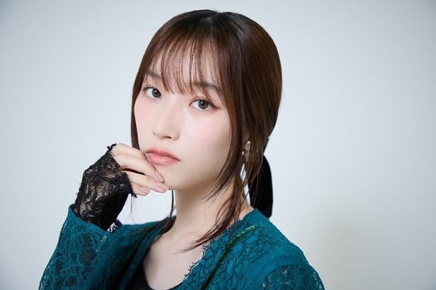 片岡が演じるのは、読長町に暮らす本が嫌いな主人公、深冬