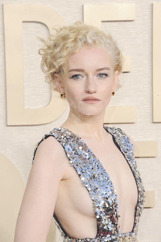 ジャスティン役のジュリア・ガーナー