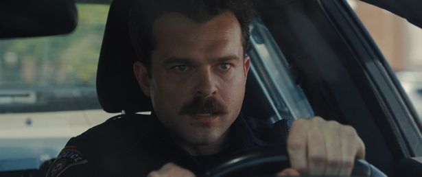 町の警察官ポール