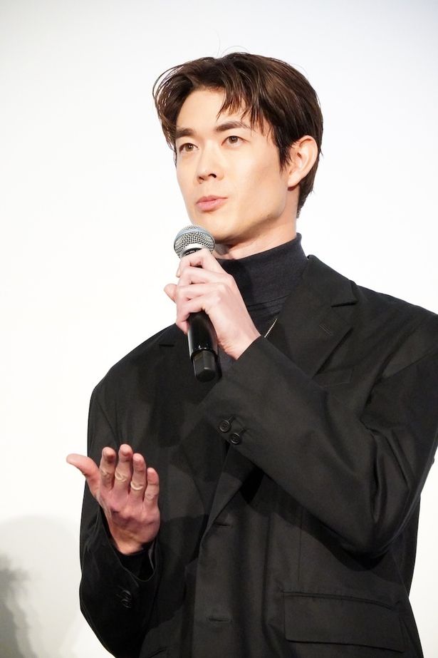 まじめでインドアな佐藤タモツ役を演じた、宮沢氷魚