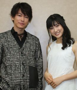 『8年越しの花嫁 奇跡の実話』で共演した佐藤健と土屋太鳳