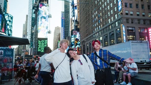 【写真を見る】今世紀初!?日本人アーティストのドキュメンタリー映画としては異例のヒットスタートで、ミセスの勢いが止まらない