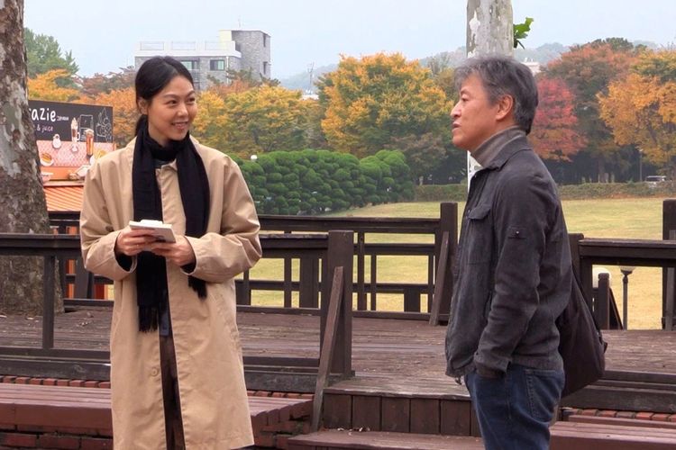 『小川のほとりで』のキム・ミニやクォン・ヘヒョ、『教授とわたし、そして映画』のチョン・ユミ…韓国の鬼才ホン・サンスの作品で輝くアクターたち