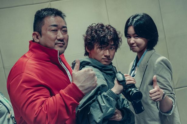 出演者同士の和気あいあいとした撮影風景も解禁に