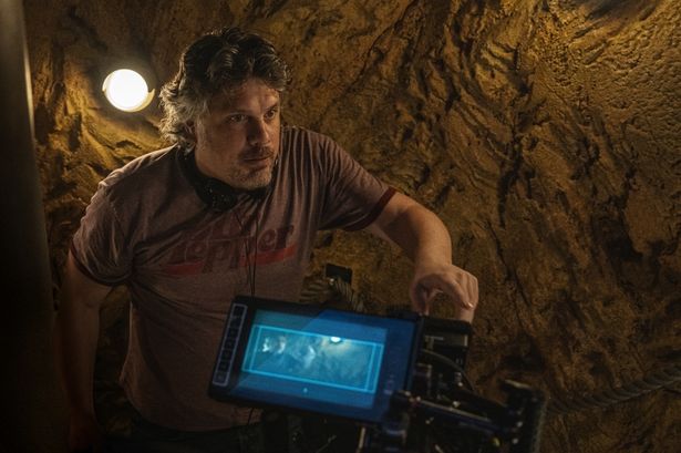 メガホンをとったのは『海底47m』のヨハネス・ロバーツ監督