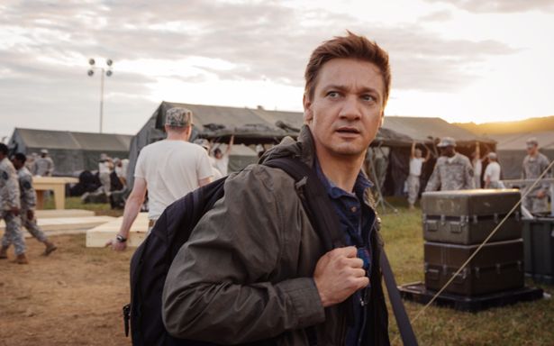 物理学者のイアンを演じたジェレミー・レナ―