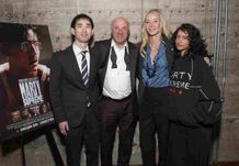 LAプレミアに登壇したグウィネス・パルトロウ、オデッサ・アザイオン、ケビン・オレアリー、東京2025デフリンピック代表の川口功人