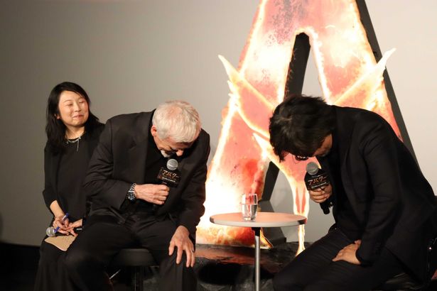 キャメロン監督からは、『ゴジラ-0.0』を手伝うという提案も