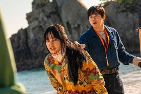 ジョンファンは、ゾンビ化してしまったスアと極秘の特訓を始めるが…(『ゾンビ娘』)