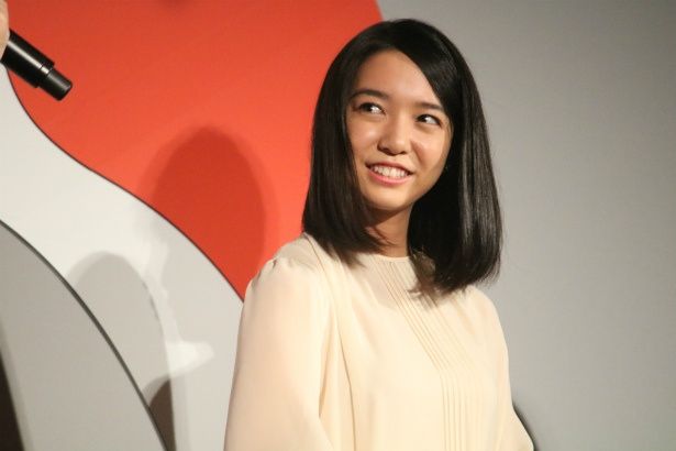 笑顔の上白石萌音