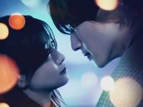 エモーショナルな雰囲気が漂う『君が最後に遺した歌』のメインカット