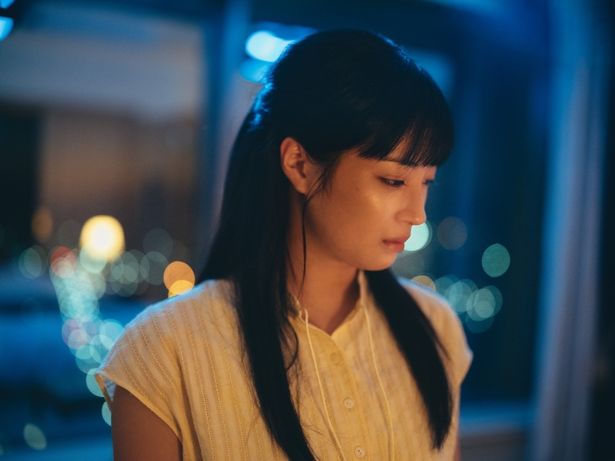 なにか言いたげな様子の暁海