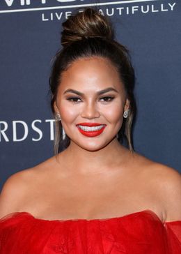 第二子妊娠中のモデル、クリッシー・テイゲン