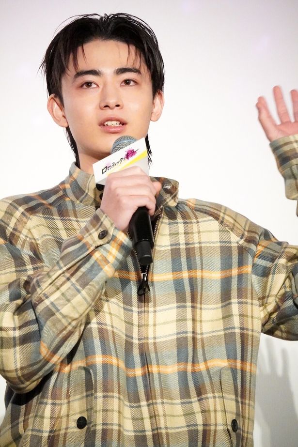 『ロマンティック・キラー』初日舞台挨拶に登壇した豊田裕大