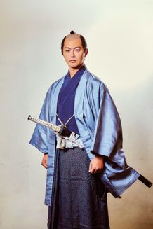 工藤阿須加、永尾柚乃、松井玲奈の参戦決定！『有吉の壁 劇場版アドリブ大河「面白城の18人」』予告編