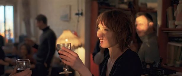 恋人のイリーナと旅に出るはずが、ドタキャンされてしまう