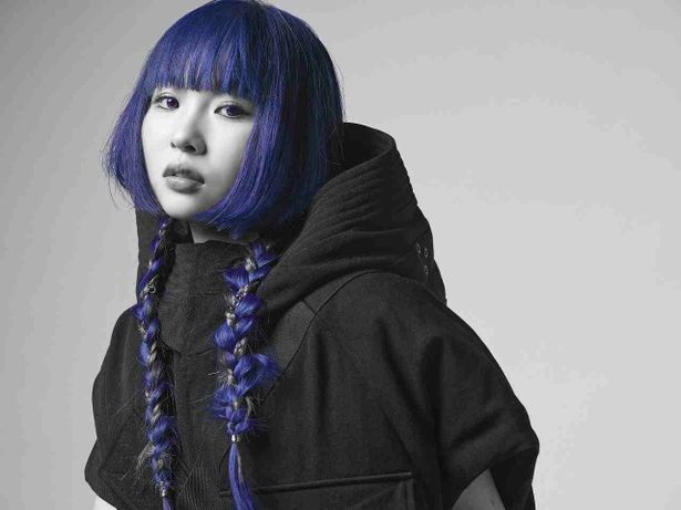 川上洋平[Alexandros]とともに挿入歌を手掛けたSennaRin