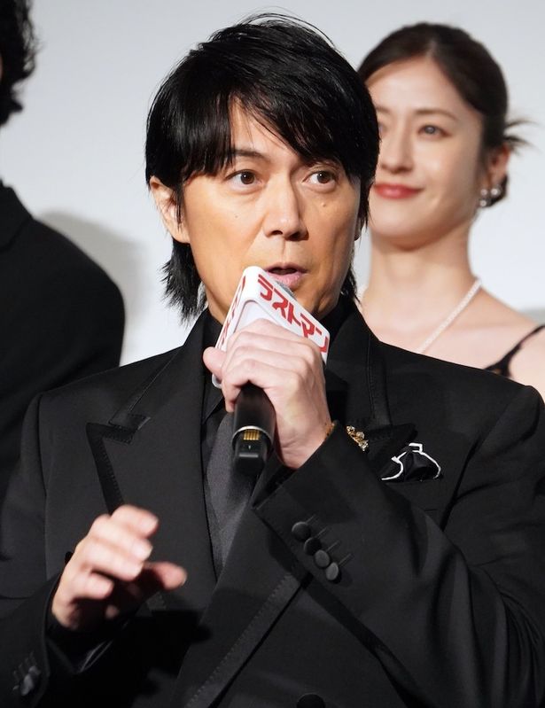 全盲のFBI捜査官、皆実広見役の福山雅治