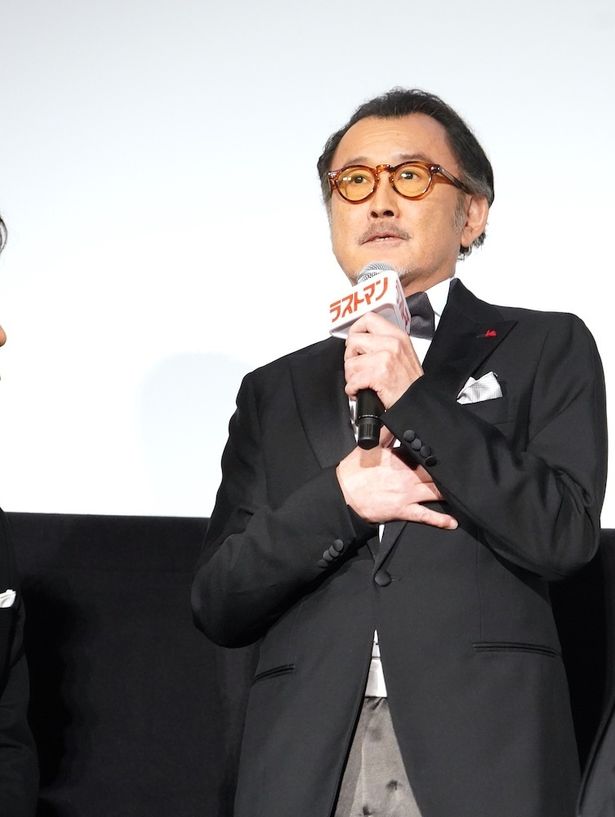 スペシャルドラマのゲスト、吉田鋼太郎は内閣総理大臣役を演じた