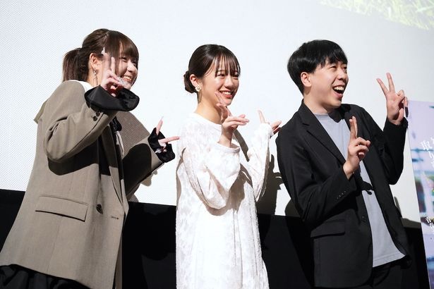【写真を見る】映画『とれ！』 (2026年1月16日公開)の『完成披露記念 コウイチ映画祭り』が開催。フォトセッションはノリノリでいろいろなポーズを披露！