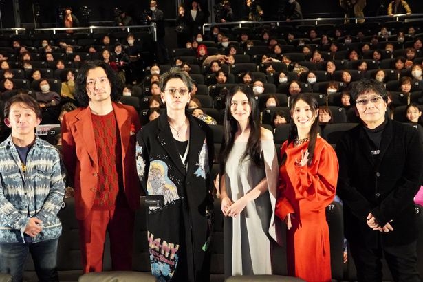 「ワーナー・ブラザース映画ファンフェスティバル」の様子