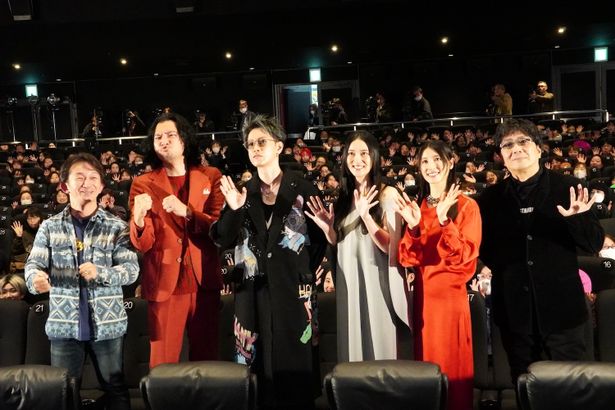 「ワーナー・ブラザース映画ファンフェスティバル」の様子