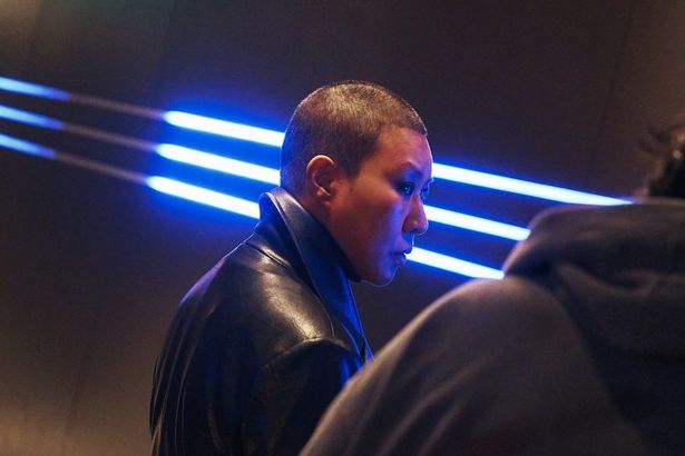 ト社長(キム・ソンチョル)の忠実な手下ブル(チョン・ヨンジュ)