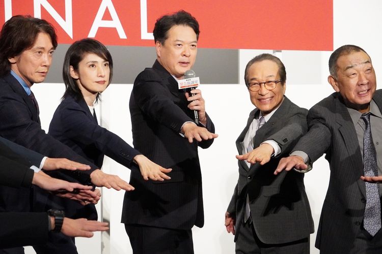 天海祐希、「ずっと皆さんの心に『キントリ』がありますように」『劇場版 緊急取調室』ついに公開！メンバーの涙と笑いがあふれた初日舞台挨拶