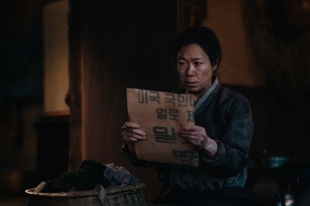 「おつかれさま」ではヒロインの母を演じて多くの視聴者の涙を誘ったヨム・ヘラン