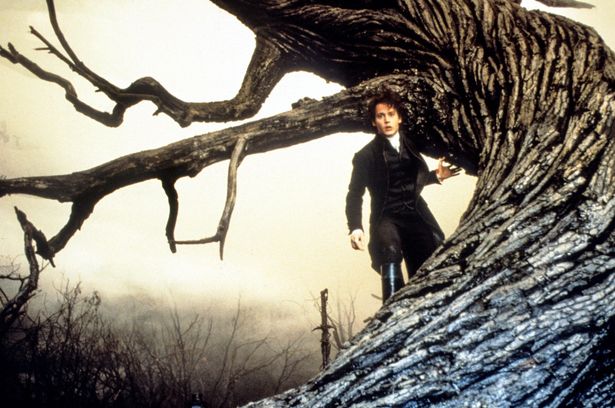 続編コミックでは、映画から15年後のスリーピー・ホロウでふたたび奇妙な事件が勃発する