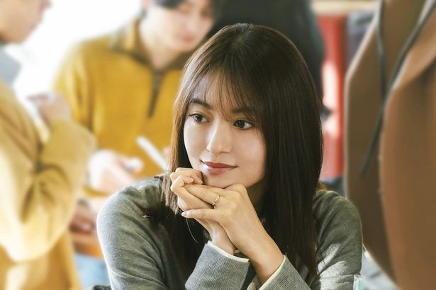 田辺桃子は柚子(吉川愛)の親友、透子を演じる