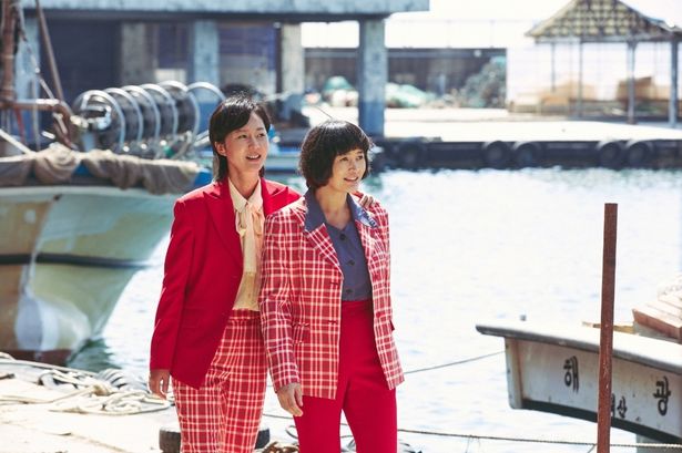 切れ者＆責任感の強い2人の海女が一攫千金のため密輸ビジネスに身を投じる(『密輸 1970』、Blu-ray&DVDセル&レンタル好評リリース中)