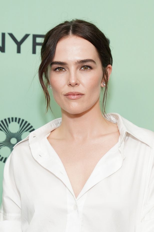 のちに世界的女優となっていくジーン・セバーグを演じたゾーイ・ドゥイッチ