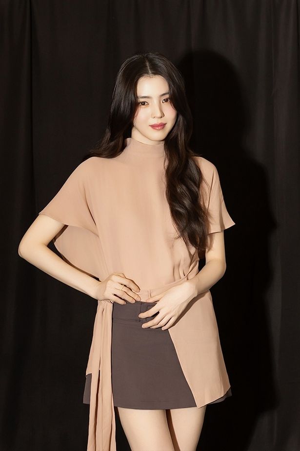 本作を「時代のなかを這うように生きる若者たちのストーリー」と解釈しているというハン・ソヒ