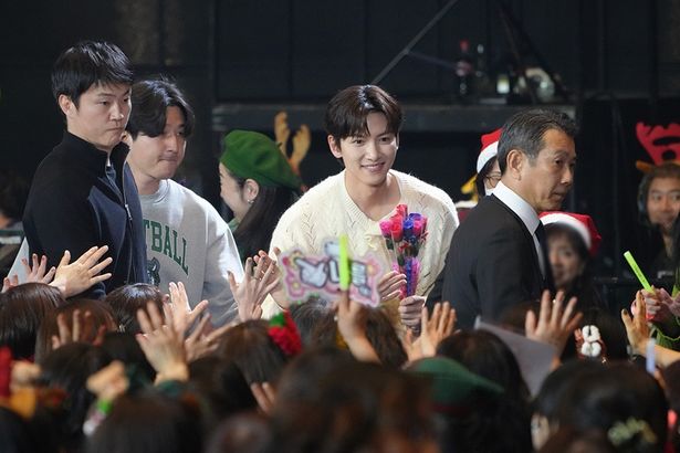 客席に降りて“神対応”を見せたチ・チャンウク