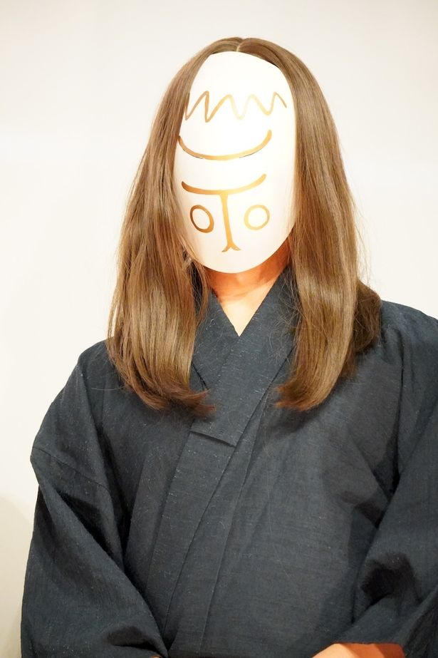 “神様”のインパクトあふれるビジュアルにも注目