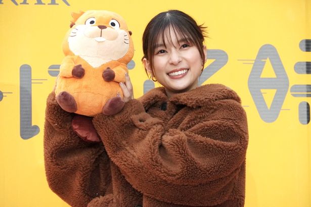 芳根京子、ビーバーさながらの体当たり！