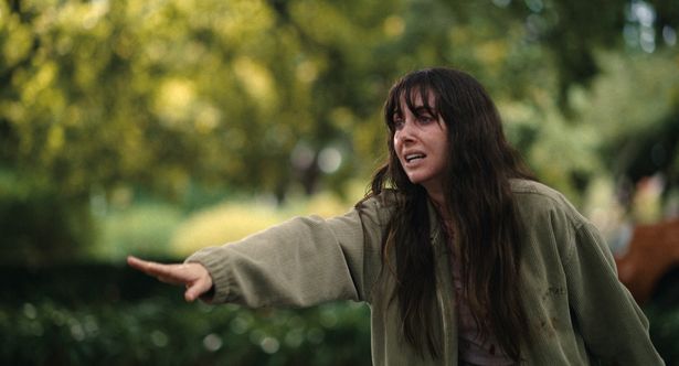 変異現象に見舞われた極限状態の男女の姿をブラックユーモア満載に描く