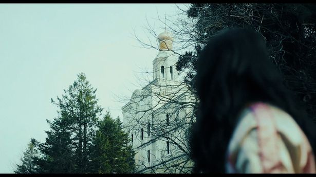 宮殿のような外観が印象的なロシア村(『ヒグマ!!』)