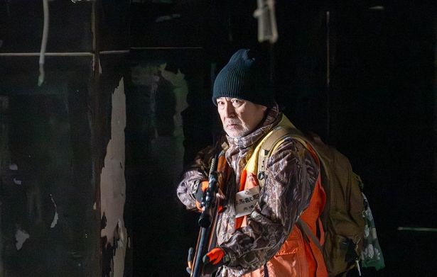 宇梶剛士演じるハンターの神崎(『ヒグマ!!』)