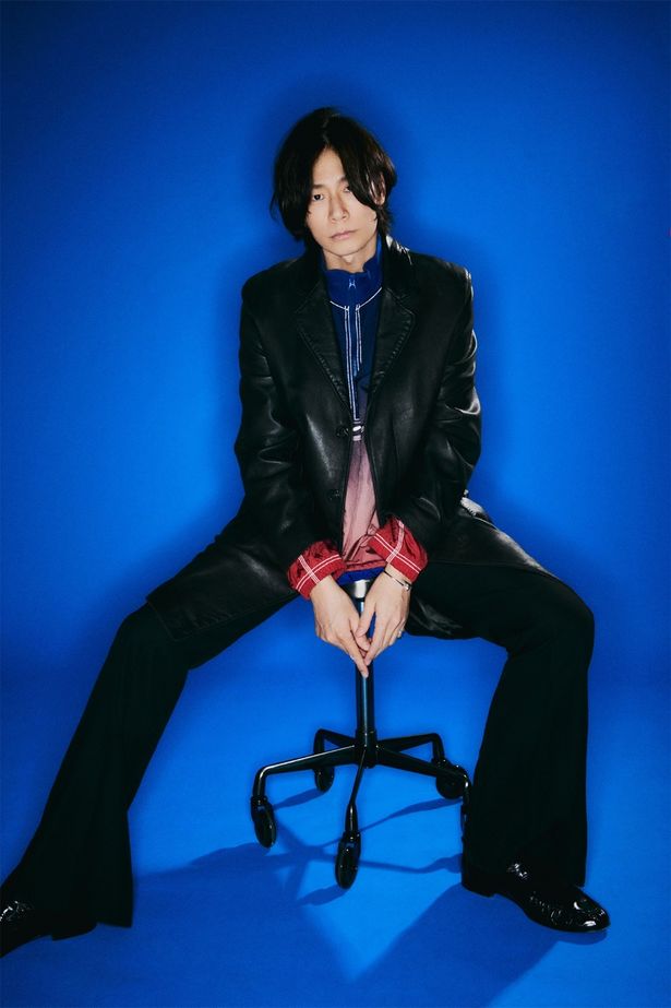 「ENDROLL」は前作の主題歌も務めた[Alexandros]の川上洋平とのデュエットソング