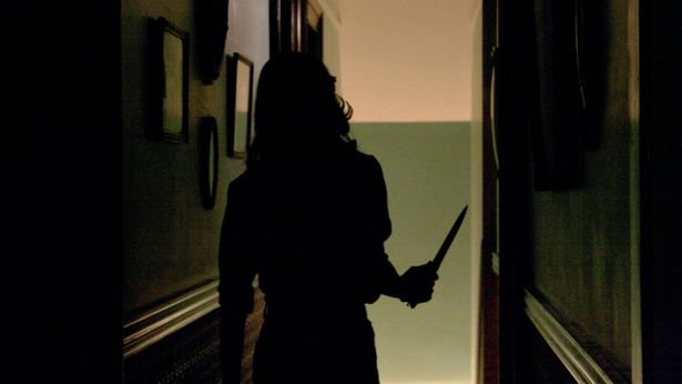 【写真を見る】ベビーシッターに応募した若い女性に恐怖が襲いかかる！