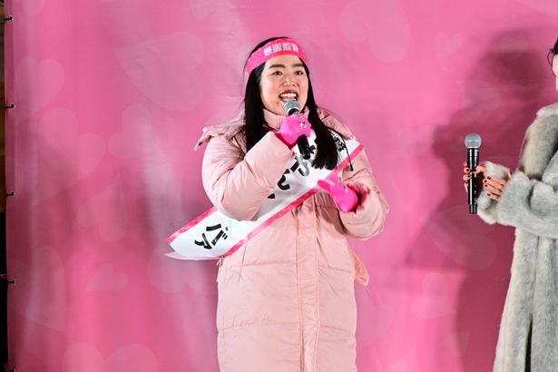 ゆりやん監督が選挙演説さながらに『禍禍女』をアピール